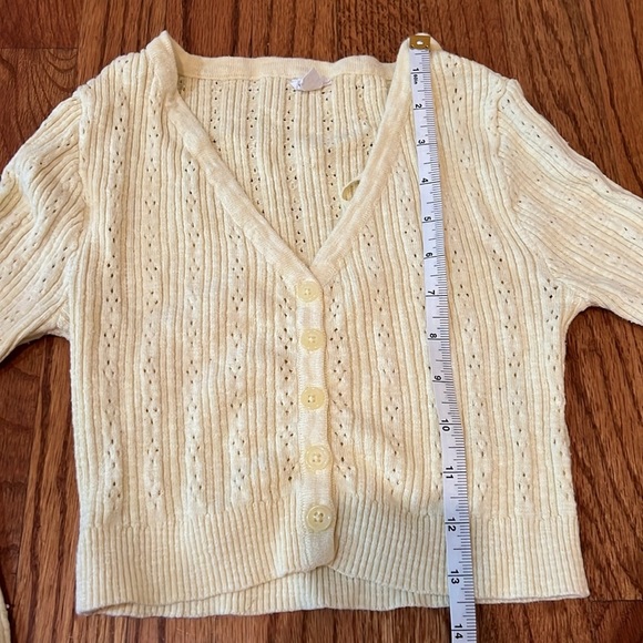 Woman Garage Ling Sleeve Buttoned Cardigan size S color: banana - Picture 3 of 7